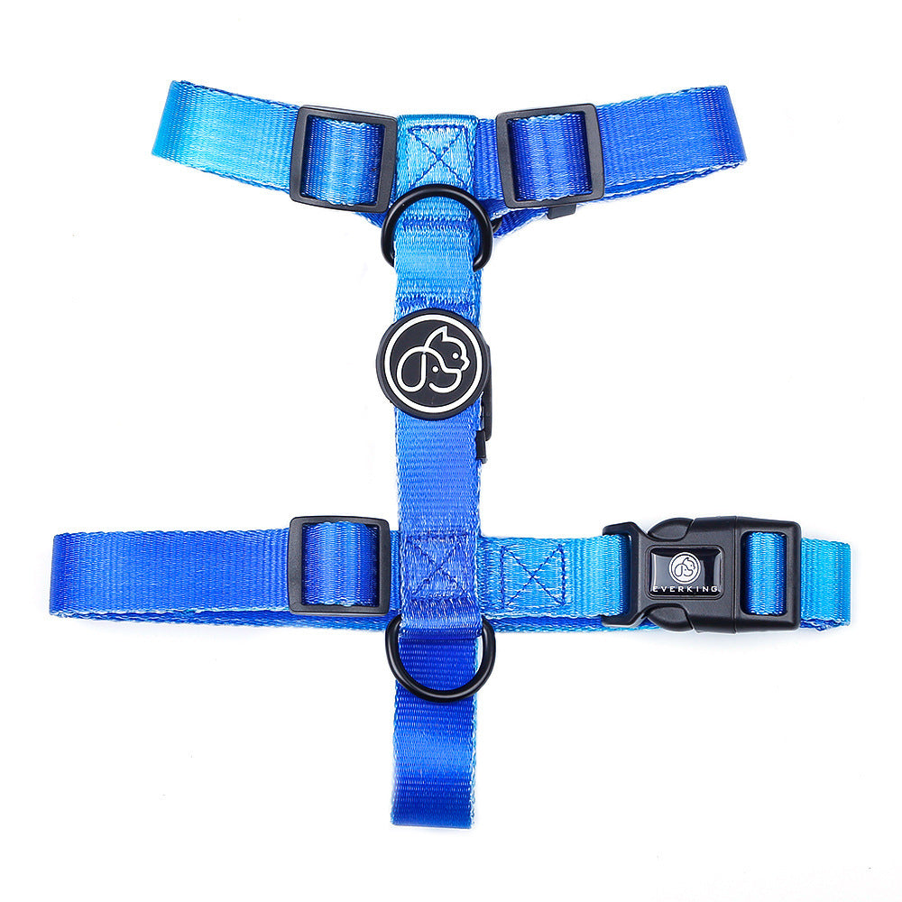 Reliable Leash for Small and Medium Pets