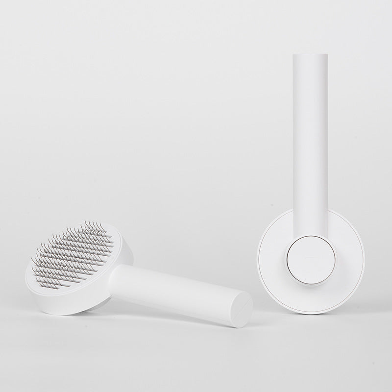 Pet Grooming Made Simple – Self-Cleaning Comb